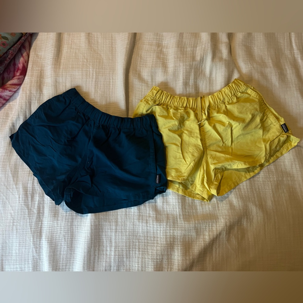2 Patagonia baggie shorts like new